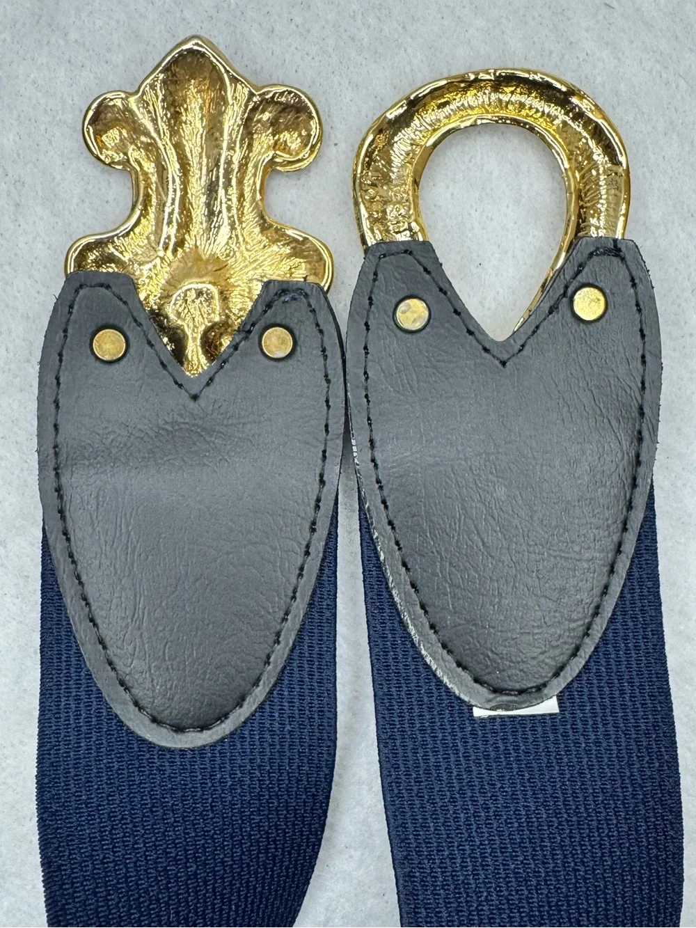 Vintage Day-Lor USA Navy Stretch Belt Ornate Gold Tone Statement Buckle